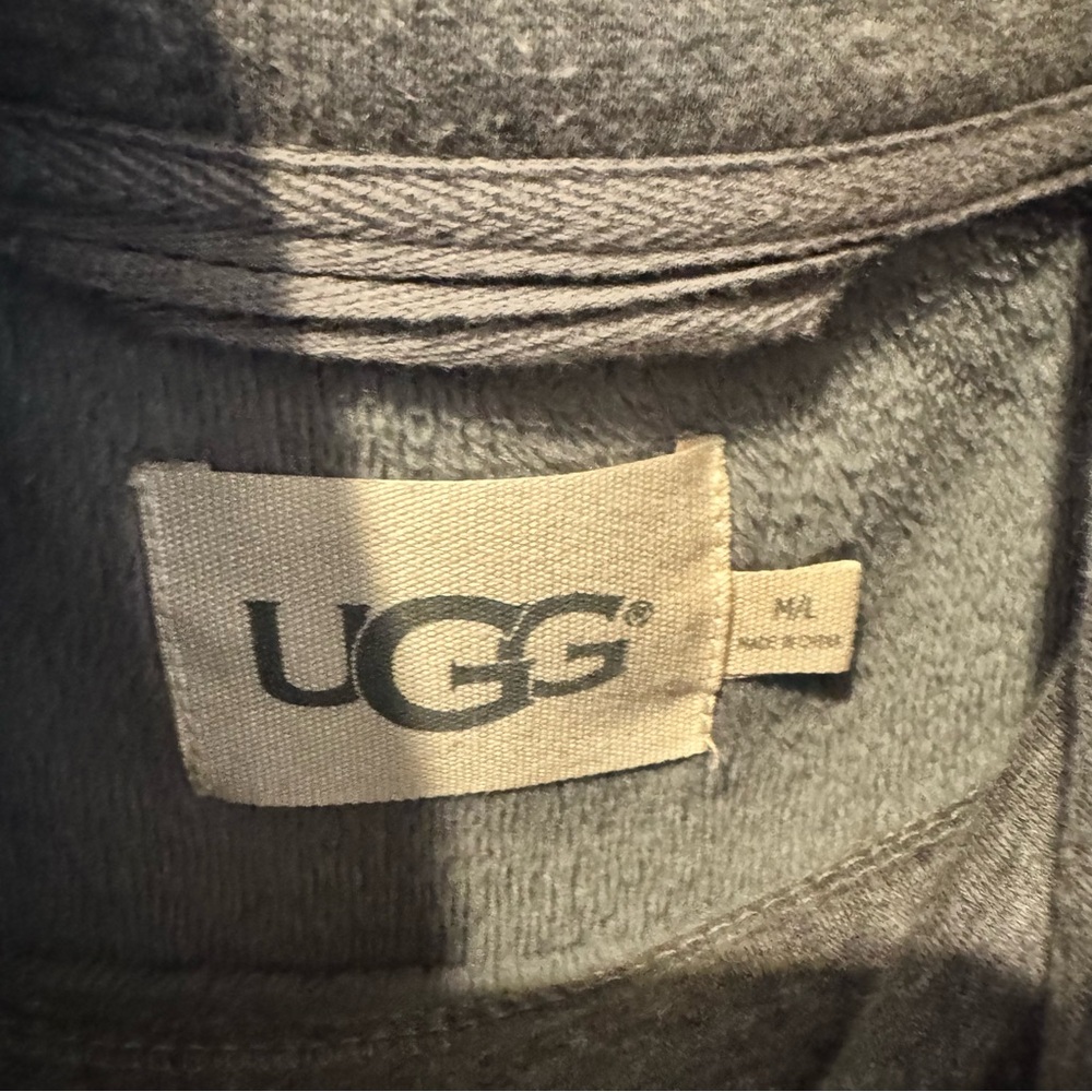 UGG Pichot Gray Turtleneck Oversized Poncho | M/L - Picture 3 of 6